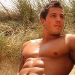 Sanou, 22 ans, Siaugues-Sainte-Marie