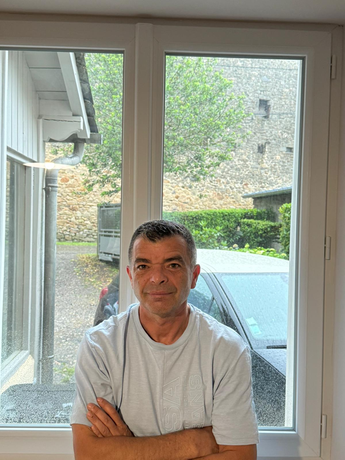 Maximiliano, 45 ans, Léotoing